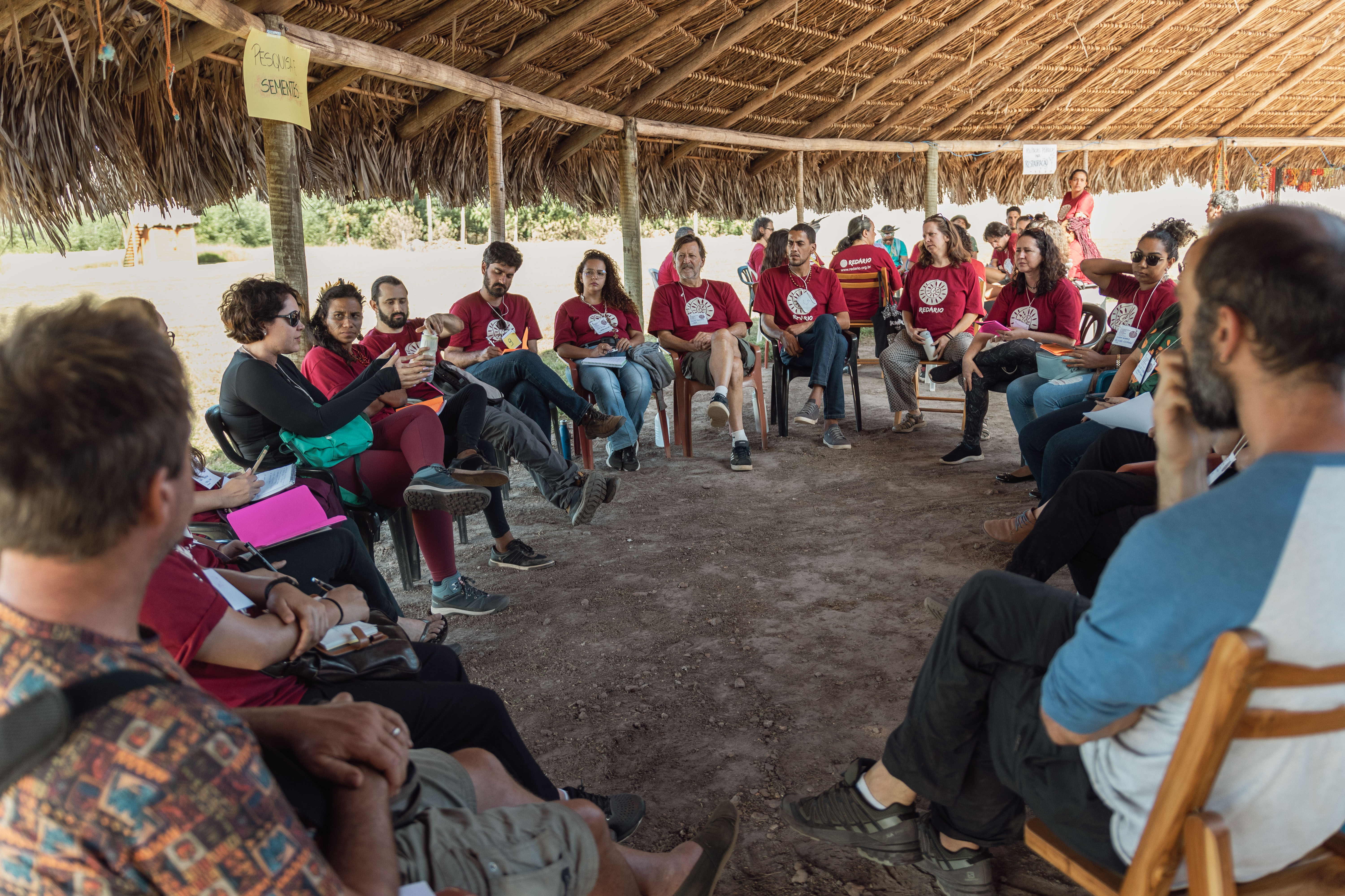 Participantes fazem falas no II Encontro do Redário que aconteceu na Aldeia Multiétnica em Alto Paraíso – GO|Webert da Cruz Elias/Redário/ISA