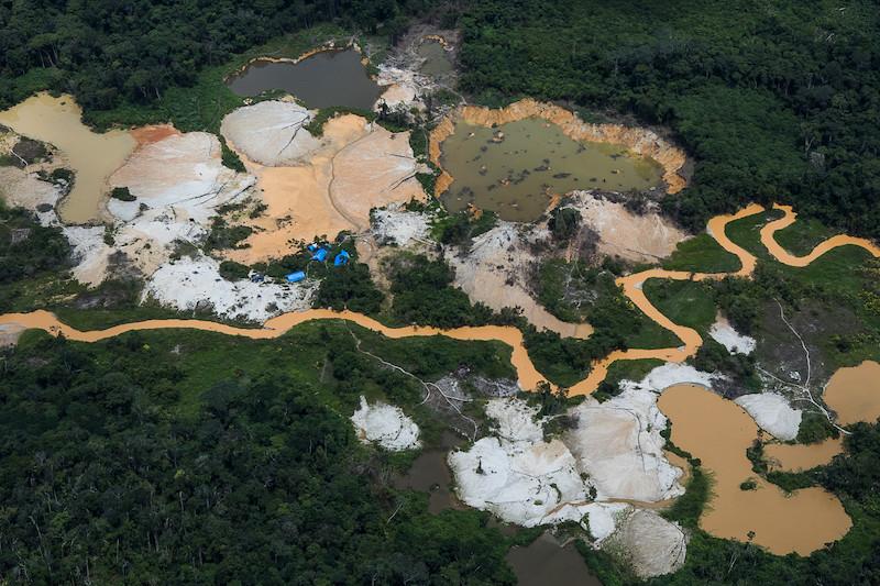 Crateras e impactos deixados por garimpo em Terra Indígena | Divulgação