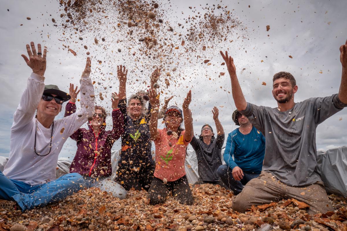 Equipe do ISA e parceiros participam de expedição na Fazenda Santa Cândida, em Barra das Garças