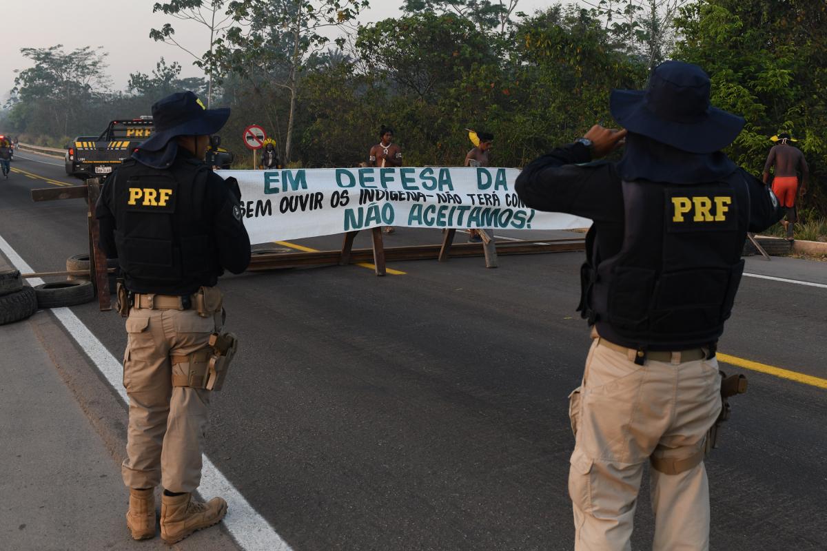 protesto na br-163