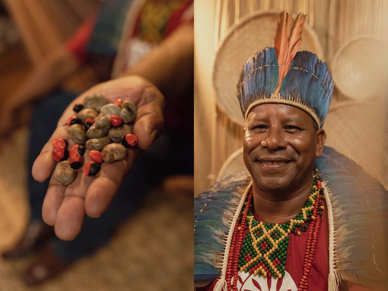 Sementes e retrato de Alfredo Santana Ferreira, cacique Pataxó e coletor da Cooperativa de Plantadores de Mata Atlântica (COOPLANGÉ). Foto tirada durante o II Encontro do Redário que aconteceu na Aldeia Multiétnica em Alto Paraíso – GO, entre os dias 29 de maio a 5 de julho de 2023