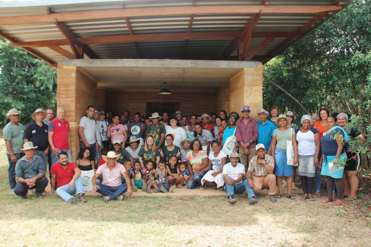 Coletores e apoiadores da Rede de Sementes do Vale do Ribeira durante encontro na Casa de Sementes Jucão, no Quilombo Nhunguara, no município de Eldorado (SP) - Frederico Viegas/ISA