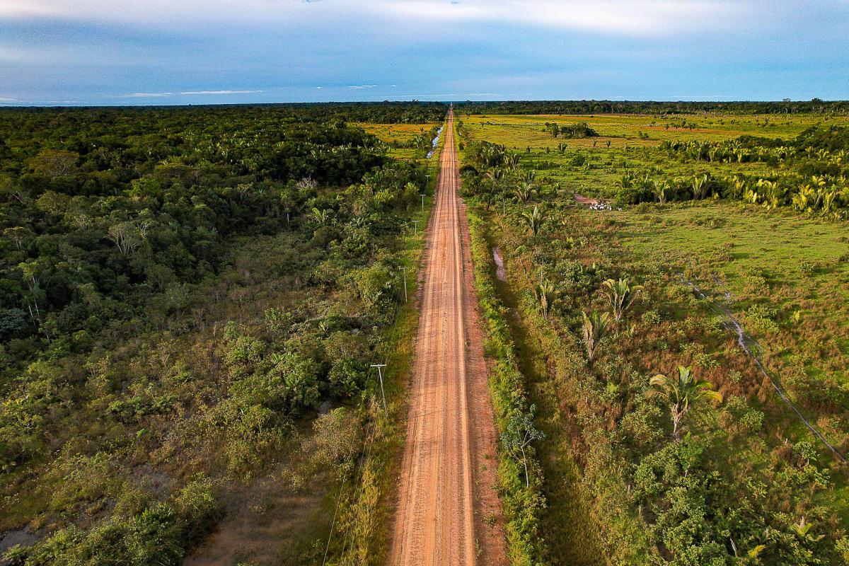 Vista aérea do trecho sem asfalto da BR 319, entre Humaitá e Realidade (AM) | Alberto César Araújo / Amazônia Real