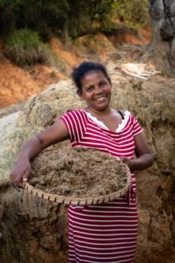 Dona Zélia Morato, do Quilombo André Lopes, secretária da Cooperativa 📷 Bianca Tozato/ISA