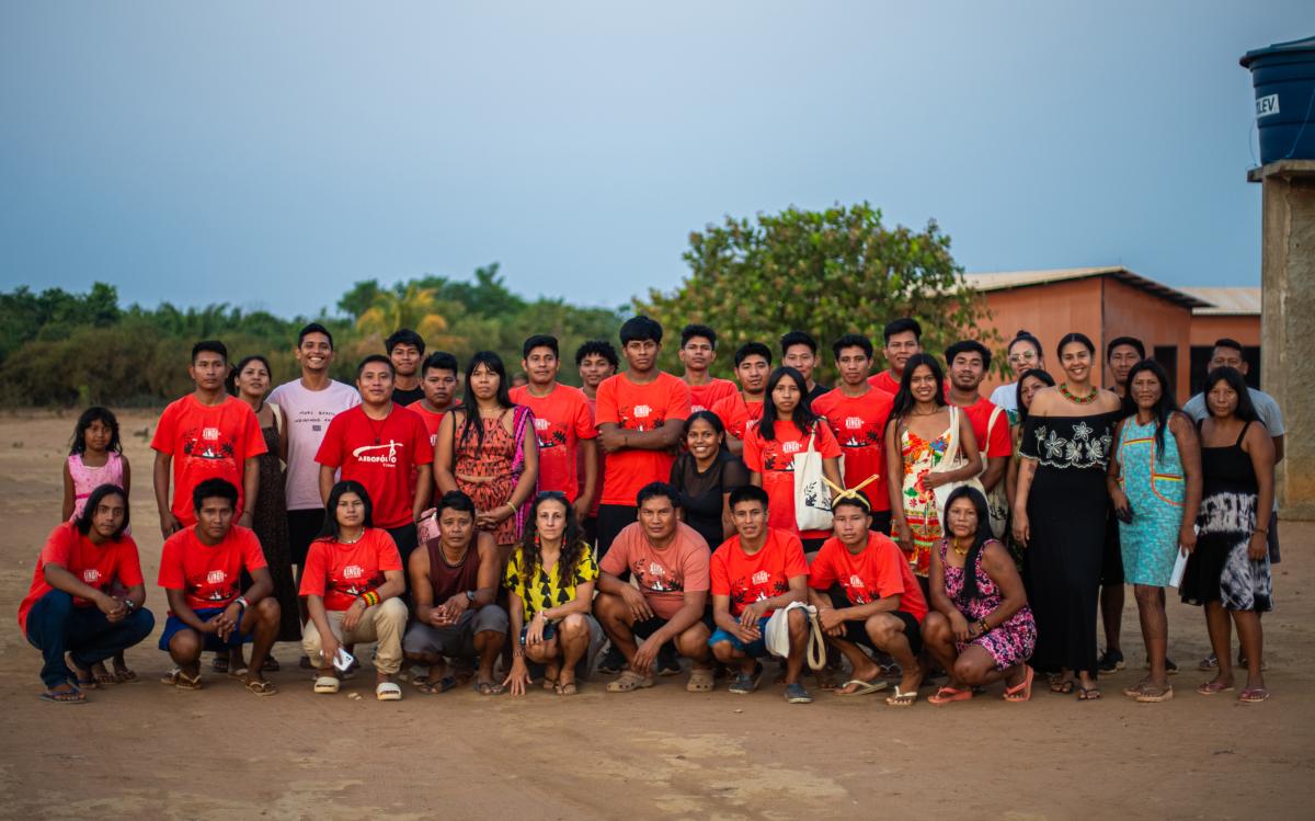 Comunicadores da Rede Xingu+ e parceiros no encontro geral que reuniu comunicadores xinguanos na aldeia Khinkatxi, um dos grandes centros da comunicação indígena no Xingu