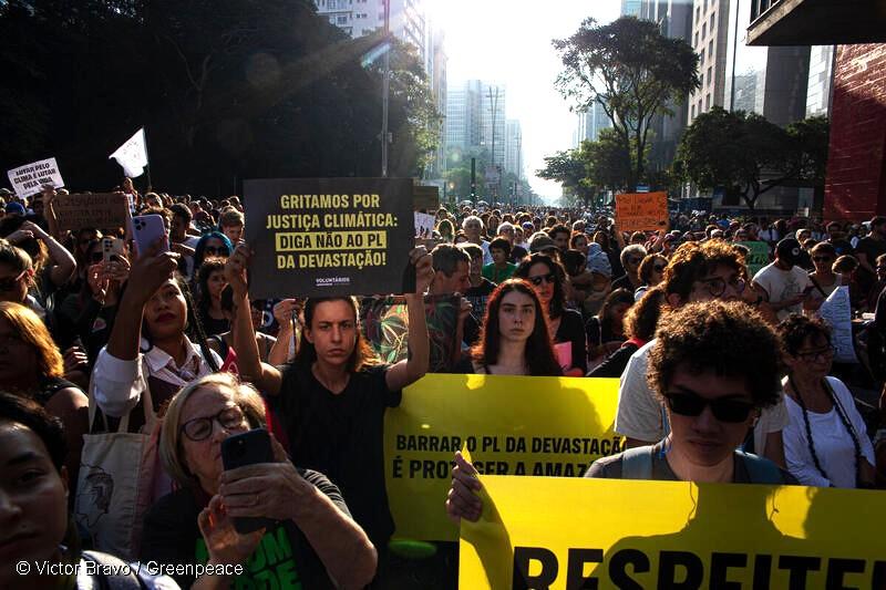 Marcha contra o PL da Devastação, realizada em junho, na Av. Paulista, em São Paulo | Victor Bravo / Greenpeace