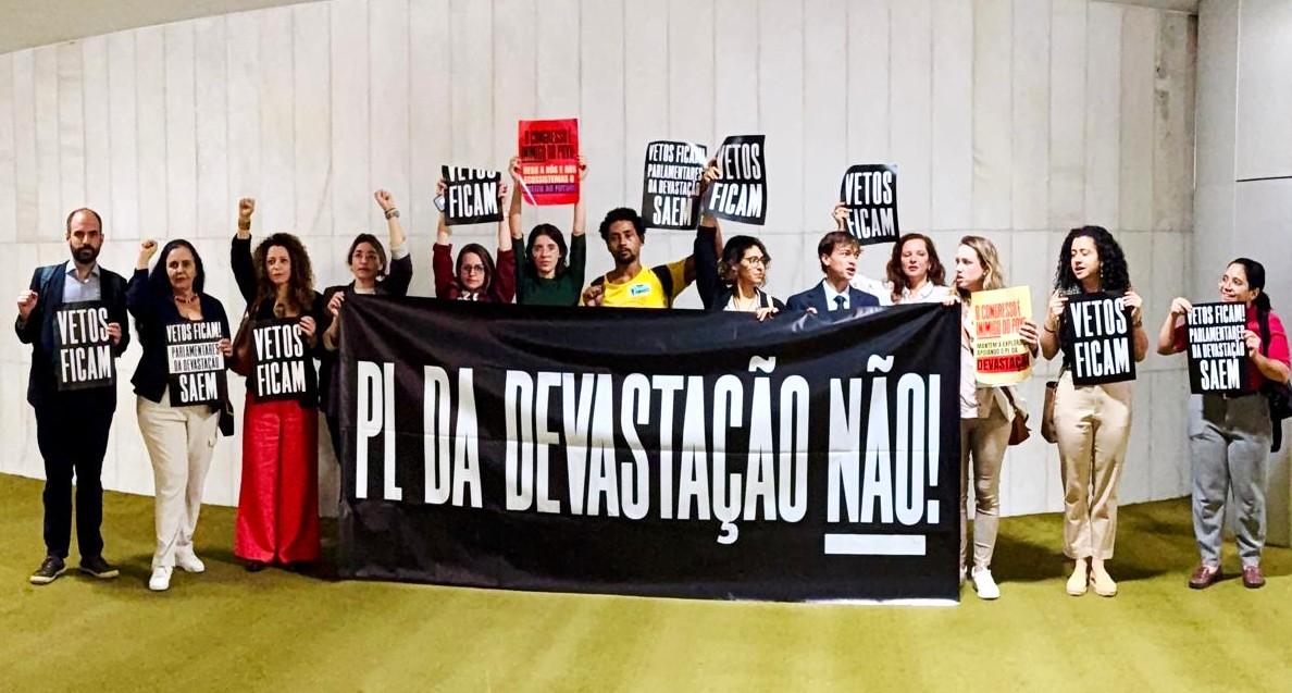 Ambientalstas protestam no Salão Verde da Câmara contra o 'PL da Devastação' | Thiago Vilela