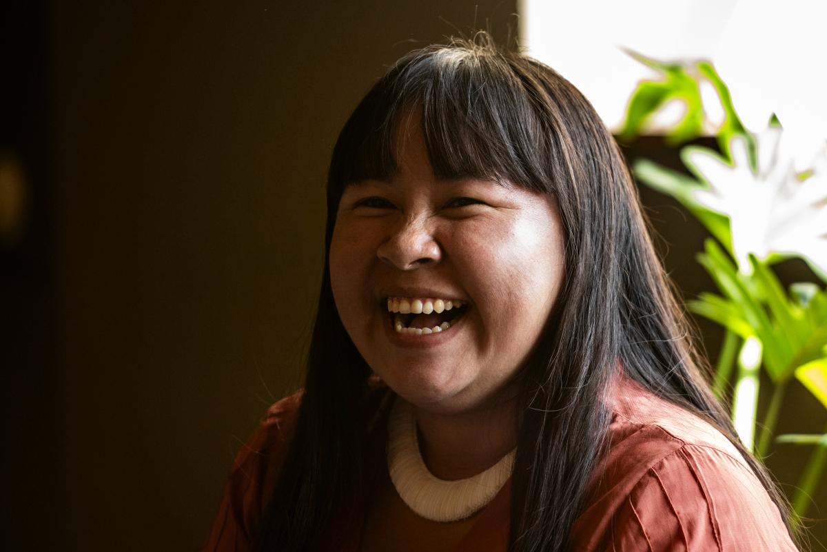 Yakuwipu Waura, ceramista do povo Waurá, durante café com equipe do ISA SP