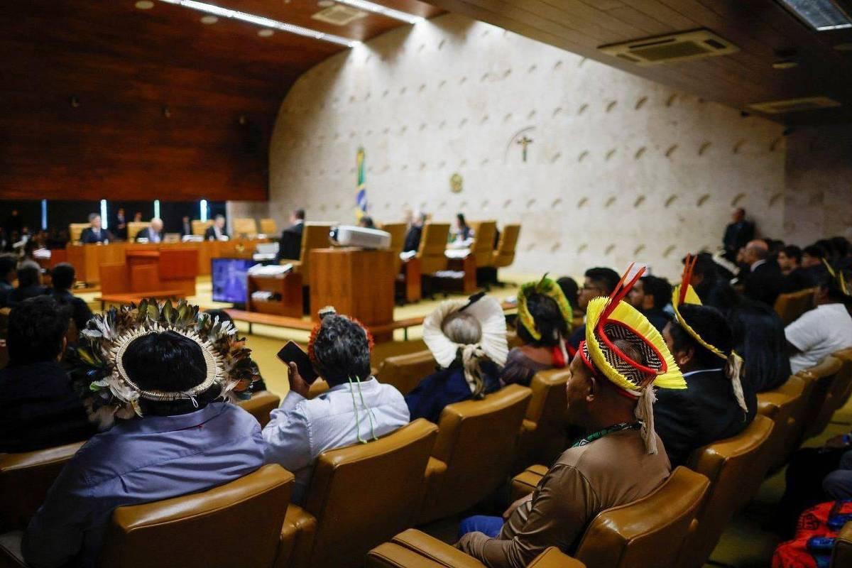 Indígenas acompanham votação no STF sobre o marco temporal 