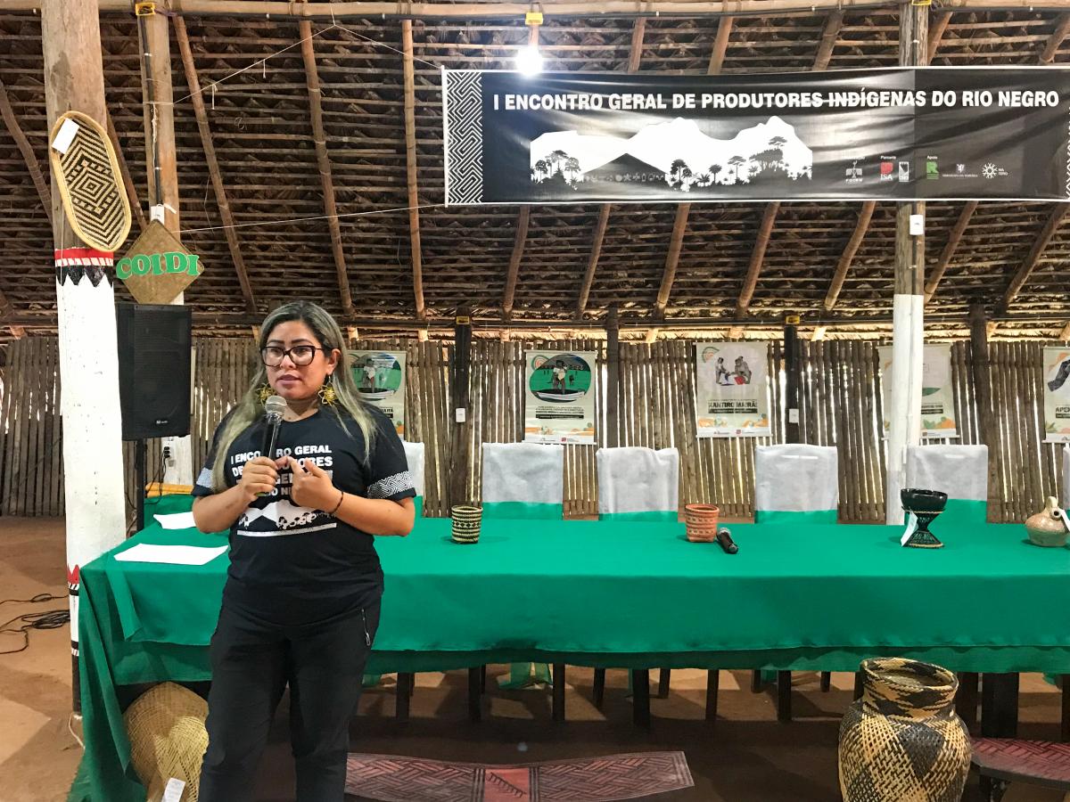 Luciane Lima, Tariana, durante o I Encontro Geral de Produtores Indígenas do Rio Negro, na Maloca – Casa do Saber da FOIRN, em outubro de 2022