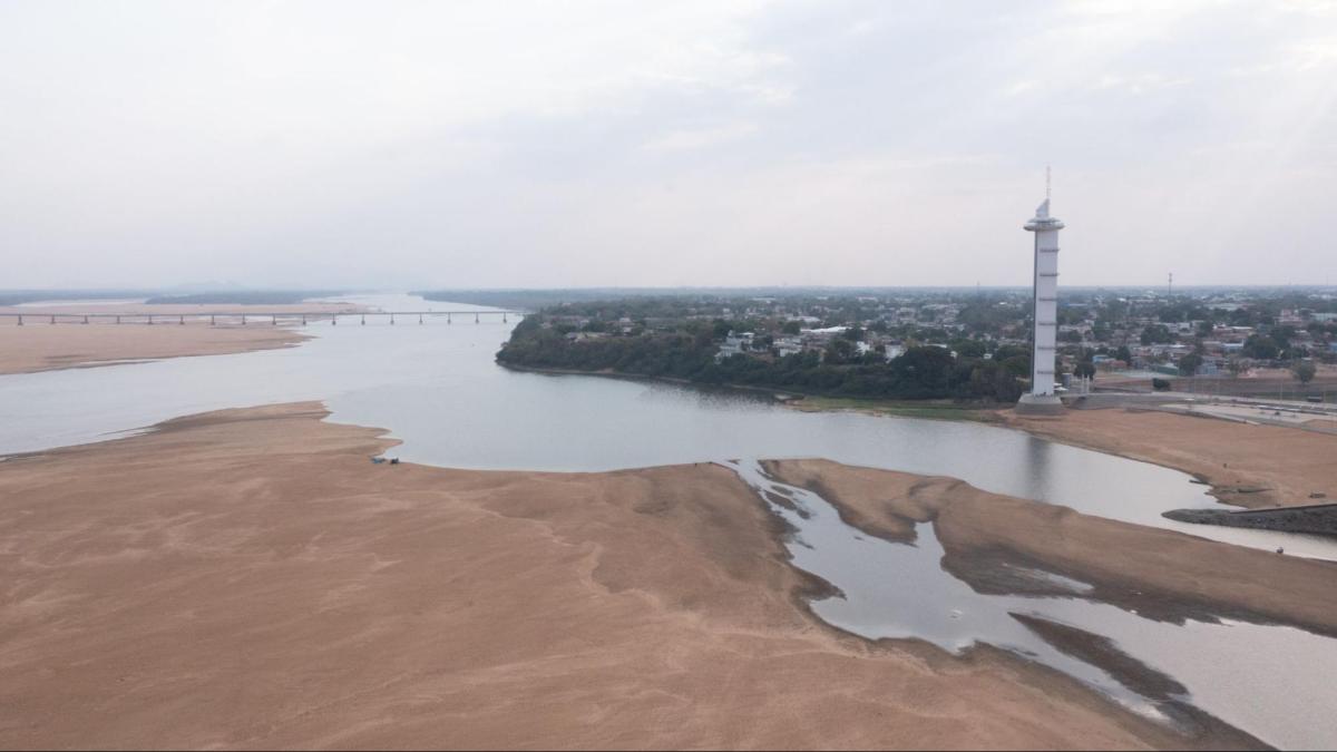 Rio Branco durante estiagem de 2024