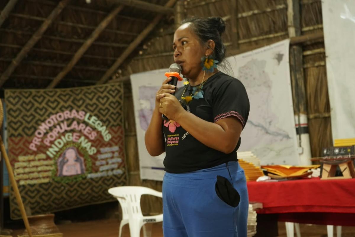 Cleocimara Reis Gomes, coordenadora do Departamento de Mulheres Indígenas do Rio Negro no III módulo de formação de Promotoras Legais Populares Indígenas
