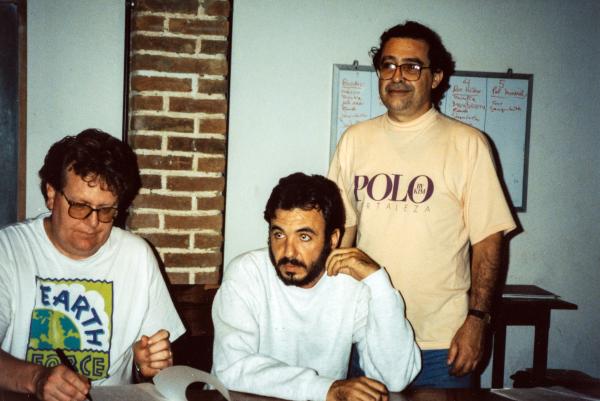 Das esq. p/ dir: Jason Clay, Márcio Santilli e Carlos Frederico Marés de Souza Filho, Assembleia de Fundação do ISA, Hotel Fazenda da Serra